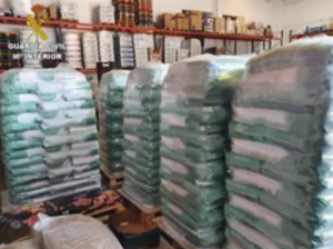 Axon Comunicacion, La Guardia Civil retira del mercado comida de perros en mal estado