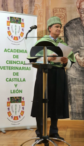 AXON COMUNICACION, Rufino Rivero académico de la Academia de Ciencias Veterinarias 