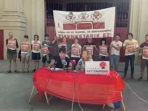 Iruñea Antitaurina apuesta por "abordar el debate y el tránsito" a unos Sanfermines sin corridas de toros, foto antitaurinos