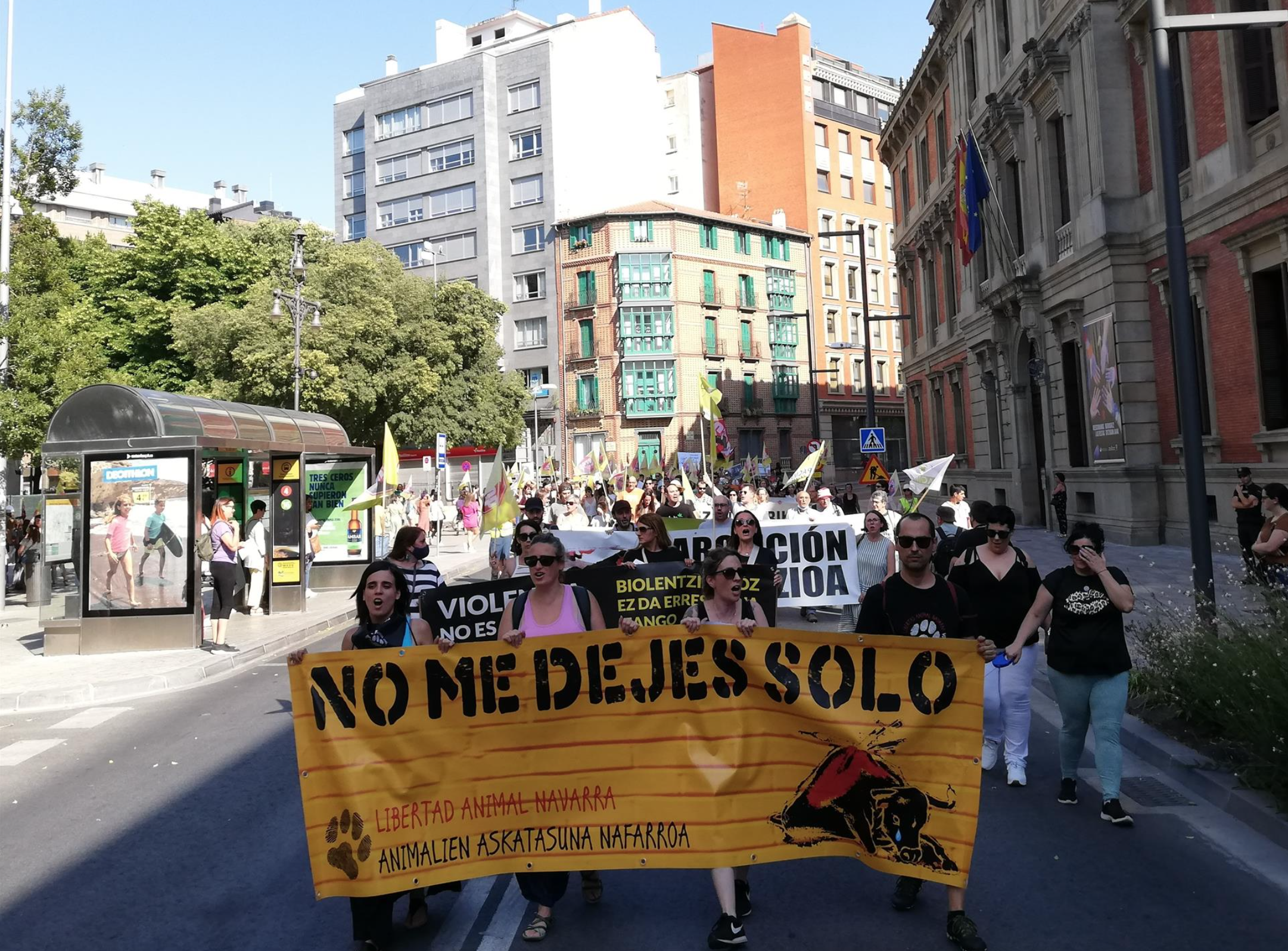 Una manifestación reclama en Pamplona unos Sanfermines "libres de maltrato animal", foto manifestación