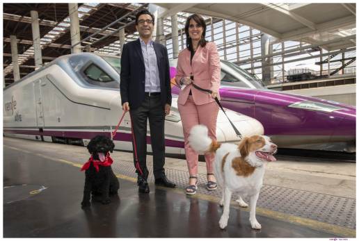 RENFE prolonga la prueba piloto del ‘Proyecto Mascota Grande’ con el apoyo de Purina, para viajar con perros de más de 10 kg en los AVE Madrid-Barcelona y lo amplía a Málaga