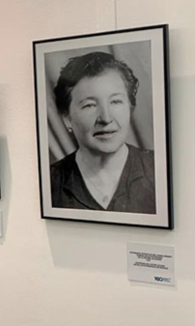Cien años de profesión en la exposición fotográfica de la OCV, inaugurada en el Colegio de Veterinarios de Madrid, FOTO María Cerrato