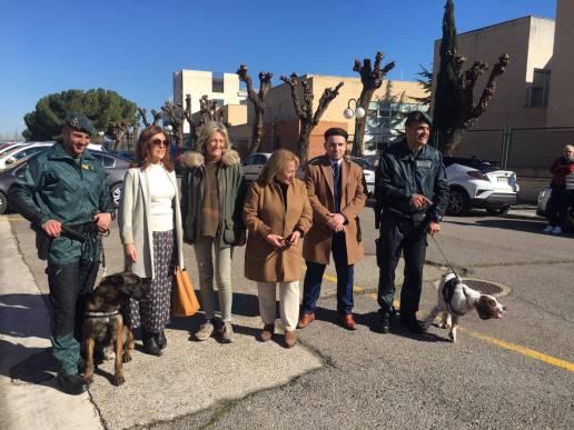 Unidad Canina de la Guardia Civil de La Rioja realiza una exhibición de búsqueda de personas y drogas en 'Los Manitos'