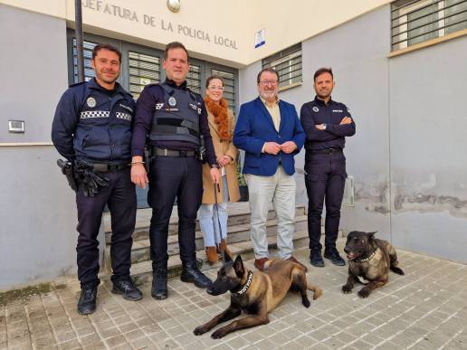 Carmona pone en marcha una unidad canina en la Policía Local para controles antidroga y eventos multitudinarios