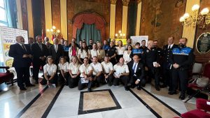 Policías y funcionarios de prisiones de toda España se forman en Burgos en adiestramiento de perros y 'marcaje lapa'