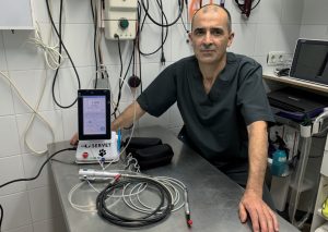 Clínica Veterinaria POLY en Vigo, potencia sus servicios con la adquisición del Láser de diodo LASERVET I-VET