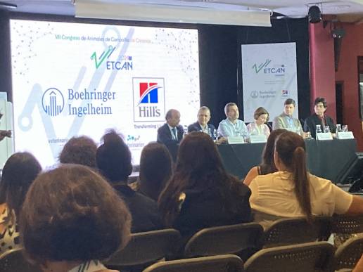 Boehringer Ingelheim reafirma su compromiso con los profesionales veterinarios en el VII Congreso de Animales de Compañía de Canarias