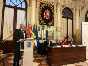 Antonio J Villatoro, presidente de la Real Academia de Ciencias Veterinarias de Andalucía Oriental, recibe el “Premio One Health”de la Unión Profesional Sanitaria de Málaga (UPROSAMA).