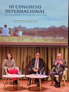 “La formación continua de los veterinarios es clave para afrontar un futuro sanitario cada vez más exigente”