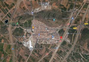Dos perros se escapan en Almenara y lesionan a una vecina al intentar proteger a su mascota