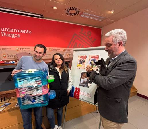 Ayuntamiento de Burgos invita a adoptar mascotas en lugar de comprarlas a través de la campaña 'No compres, adopta'