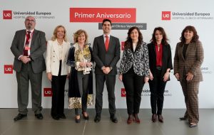 Emilio Viciana preside el aniversario del Hospital Clínico Veterinarios de la Universidad Europea de Madrid