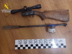  Detenidas tres personas al intentar cazar un rebaño de cabras monteses en la Sierra de Gredos, en Ávila