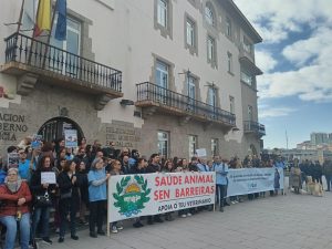 Veterinarios se movilizan en Galicia para exigir que se respete su criterio clínico en el uso de antibióticos