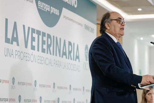 Luis Alberto Calvo (OCV) pide una moratoria a la Ley del Medicamento veterinario mientras se llega a un acuerdo