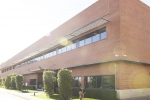 LETI Pharma recibe a 100 veterinarios para formarles en su fábrica
