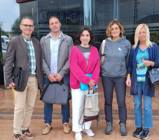 La Patronal y Sindicato Veterinarios del Principado se reúnen antes de la manifestación del Sector convocada en Gijón para este domingo