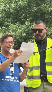 Marea azul en las calles : Veterinarios en las calles: Un clamor que no puede ser ignorado