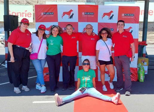 Purina y Tu Trébol organizan emblemático desfile solidario para promover la adopción responsable de mascotas en Tenerife