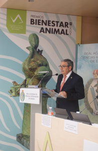 Conferencia Dr. D. Antonio Manuel Cruz Madorrán ” La especialización veterinaria en España: Retos y desafíos”