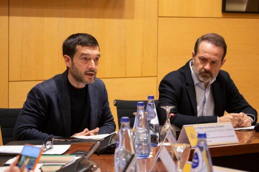 Bustinduy ve el nuevo Consejo Estatal de la Protección Animal como un 