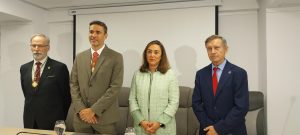 Los veterinarios se reivindican como los garantes de la sanidad y la seguridad "desde la granja a la mesa"