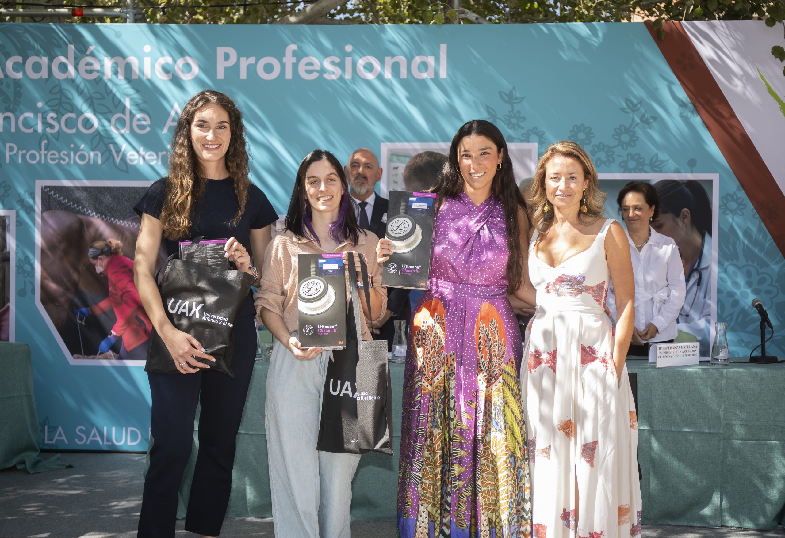 San Francisco de Asís: FELICIDADES VETERINARI@S