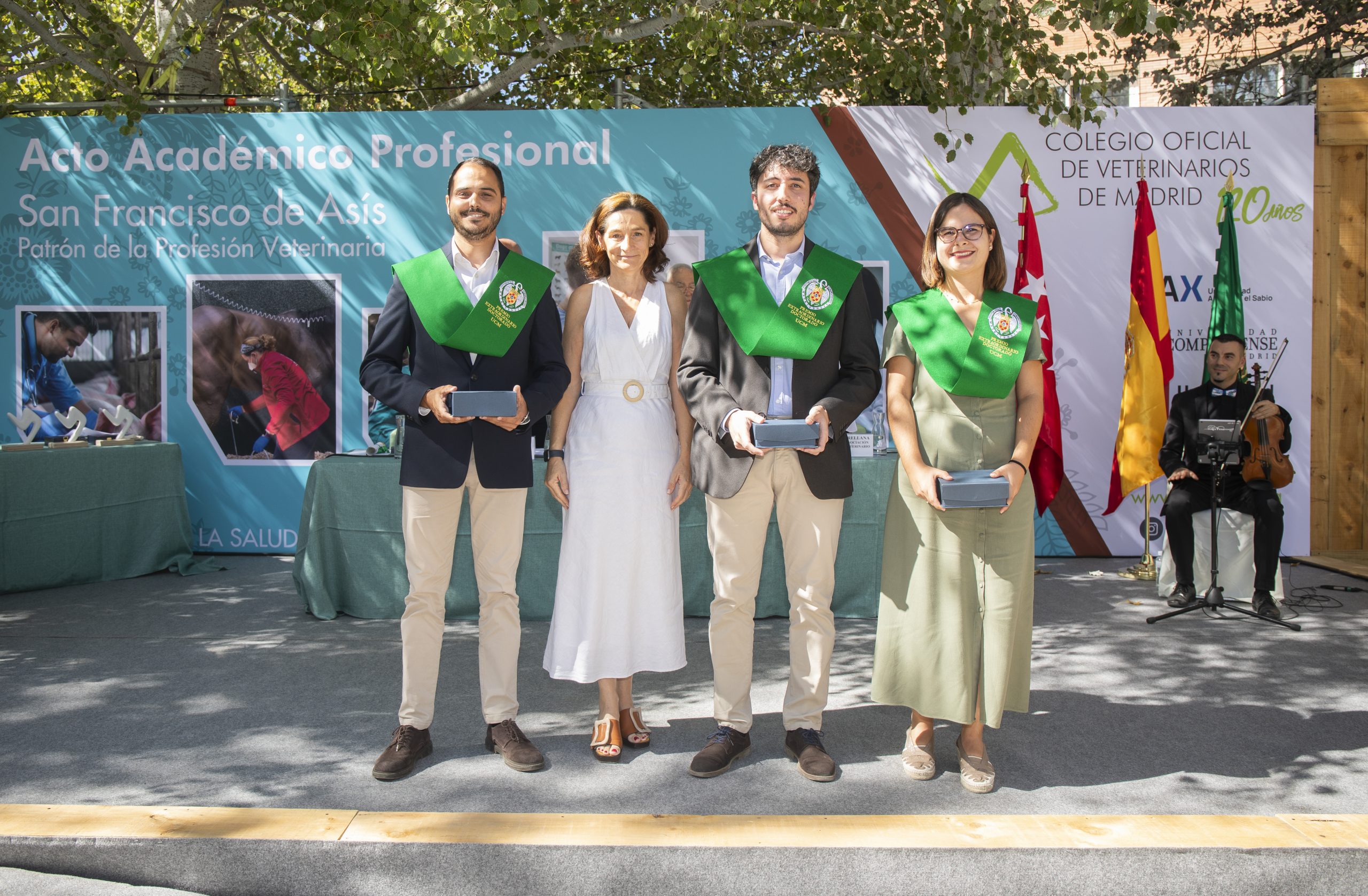 San Francisco de Asís: FELICIDADES VETERINARI@S