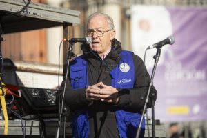 3.000 veterinarios se concentran ante el MAPA para exigir la derogación del RD 666/2023 y reclamar diálogo real al Gobierno