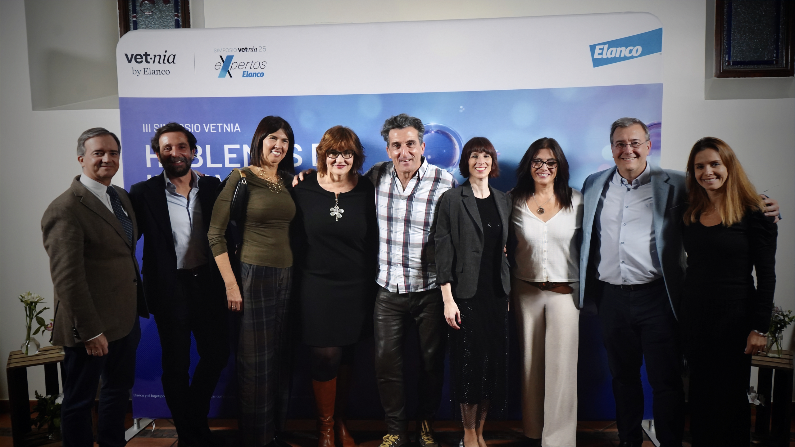 Luis Zahera, el veterinario de la serie “Animal” de Netflix, acompaña al colectivo veterinario en los New Talent Awards de Elanco