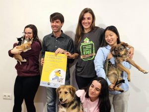 Torrelavega celebrará el día 14 la Feria de Adopción Responsable con desfile de mascotas y mercadillo solidario