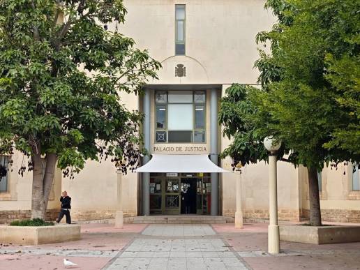 Un juez ordena cárcel para el dueño de unos perros que mataron a un hombre por no indemnizar a la familia