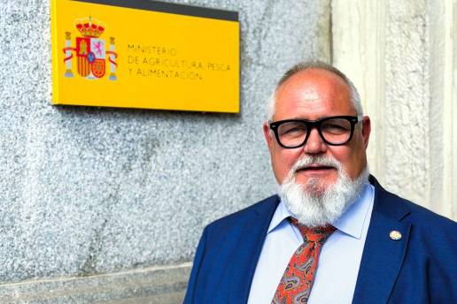 Rotger: «La actividad clínica veterinaria es única y debe protegerse sin distinciones de especie»