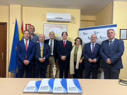El Colegio de Veterinarios de Málaga conmemora en Melilla el 25 aniversario del Colegio melillense