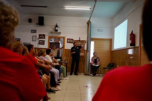 El Ayuntamiento de Badajoz ofrece charlas sobre bienestar animal para diferentes colectivos de la ciudad