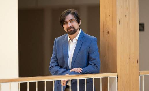 Investiga en su tesis alternativas a los antibióticos para animales y humanos utilizando huevos y embriones de trucha