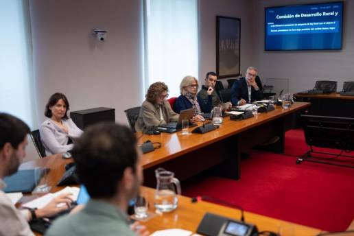 Rechazada una moción que reclamaba deducciones fiscales para fomentar la tenencia responsable de animales de compañía