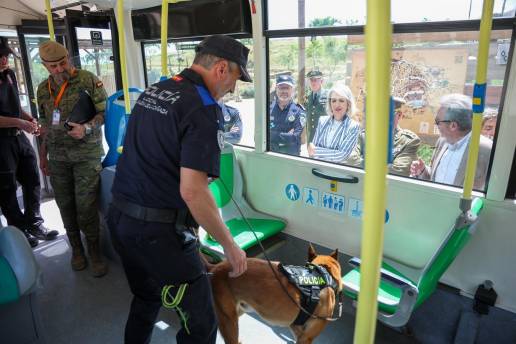 Hasta 39 equipos de toda España participan en Toledo en las I Jornadas Policiales y Militares de Guías Caninos