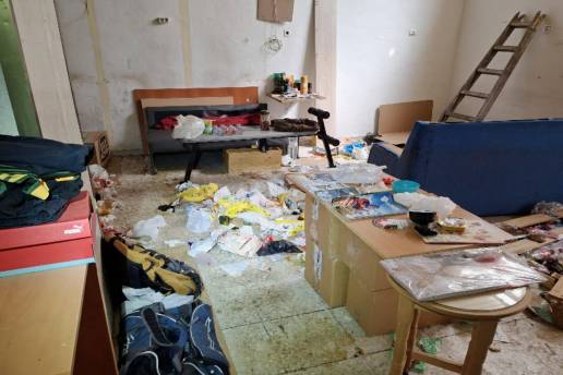 Detenido un hombre por mantener a un galgo en condiciones insalubres y sin atención básica