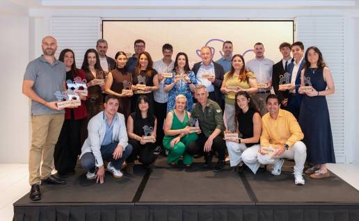 FRONTLINE® TRI-ACT reconocido como la Mejor Solución de Salud y Bienestar Animal en los Premios Mascotas 2026