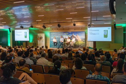 Boehringer Ingelheim presenta en el Congreso ANEMBE su nueva vacuna para el control de la mastitis