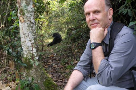 “Si sigue existiendo, en 300 000 años la especie humana será mucho menos agresiva”
