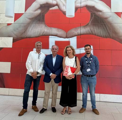 ICOVAL y Cruz Roja Alicante refuerzan su colaboración para impulsar proyectos conjuntos en favor del bienestar de las personas y los animales