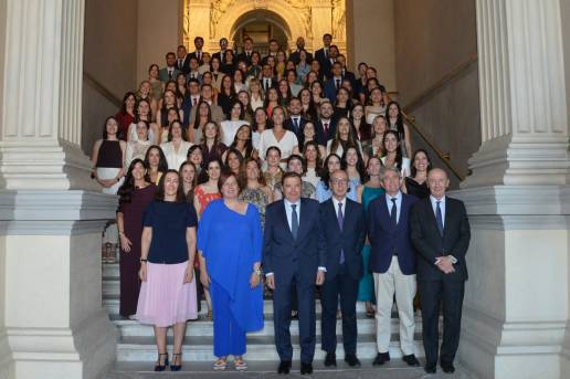 Luis Planas preside el acto de recepción de la nueva promoción del Cuerpo Nacional Veterinario