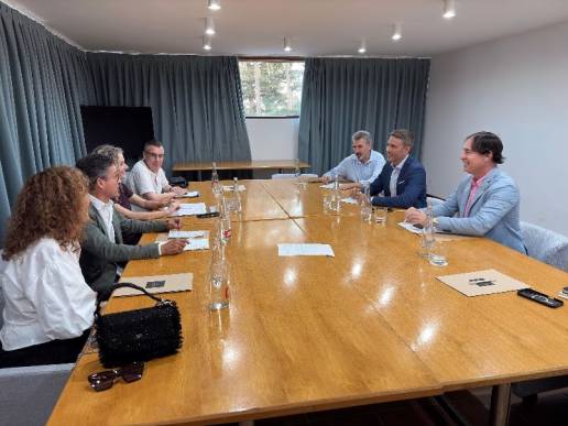 Los veterinarios de Ceuta exponen a la OCV su preocupación por la inseguridad y abordan otras cuestiones para mejorar el ejercicio profesional