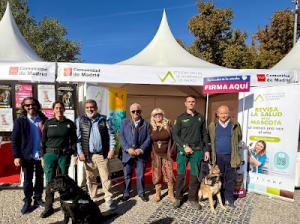 COLVEMA promueve la tenencia responsable y el papel esencial de los veterinarios en el XXI Salón de la Adopción de Animales de Compañía